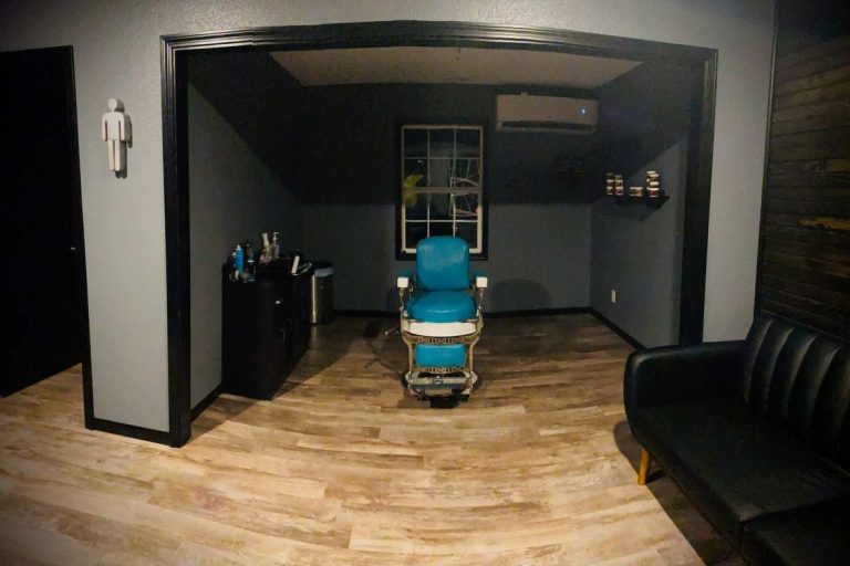 Rockies Barber Shop 768x512